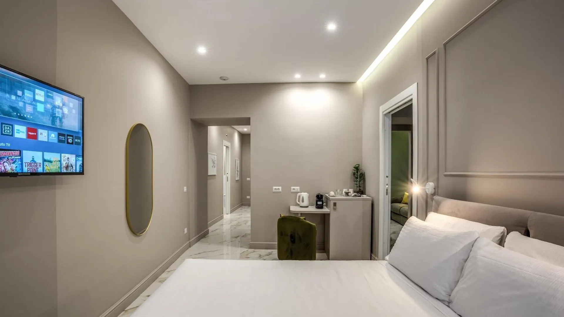 The Oasis Hotel Naples Guest house