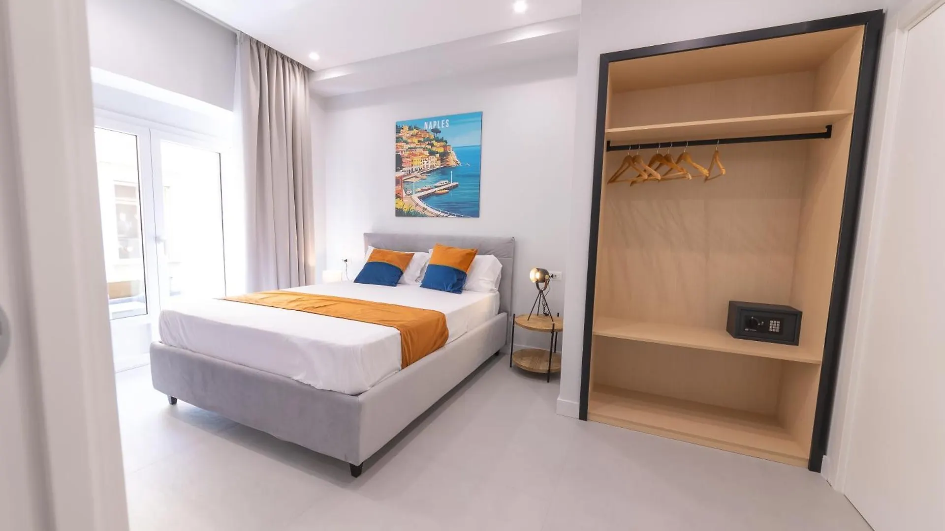 The Oasis Hotel Naples Guest house