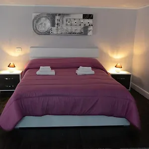 Bed & Breakfast La Torretta Chiaia, Napoli