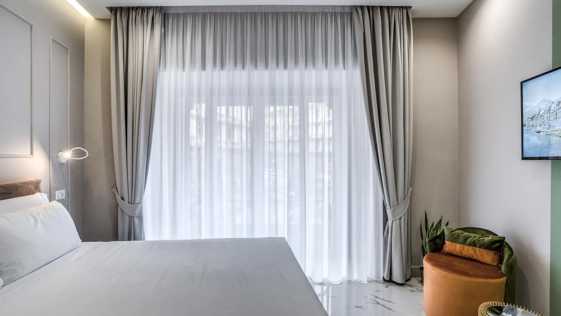 The Oasis Hotel Napels Gasthuis